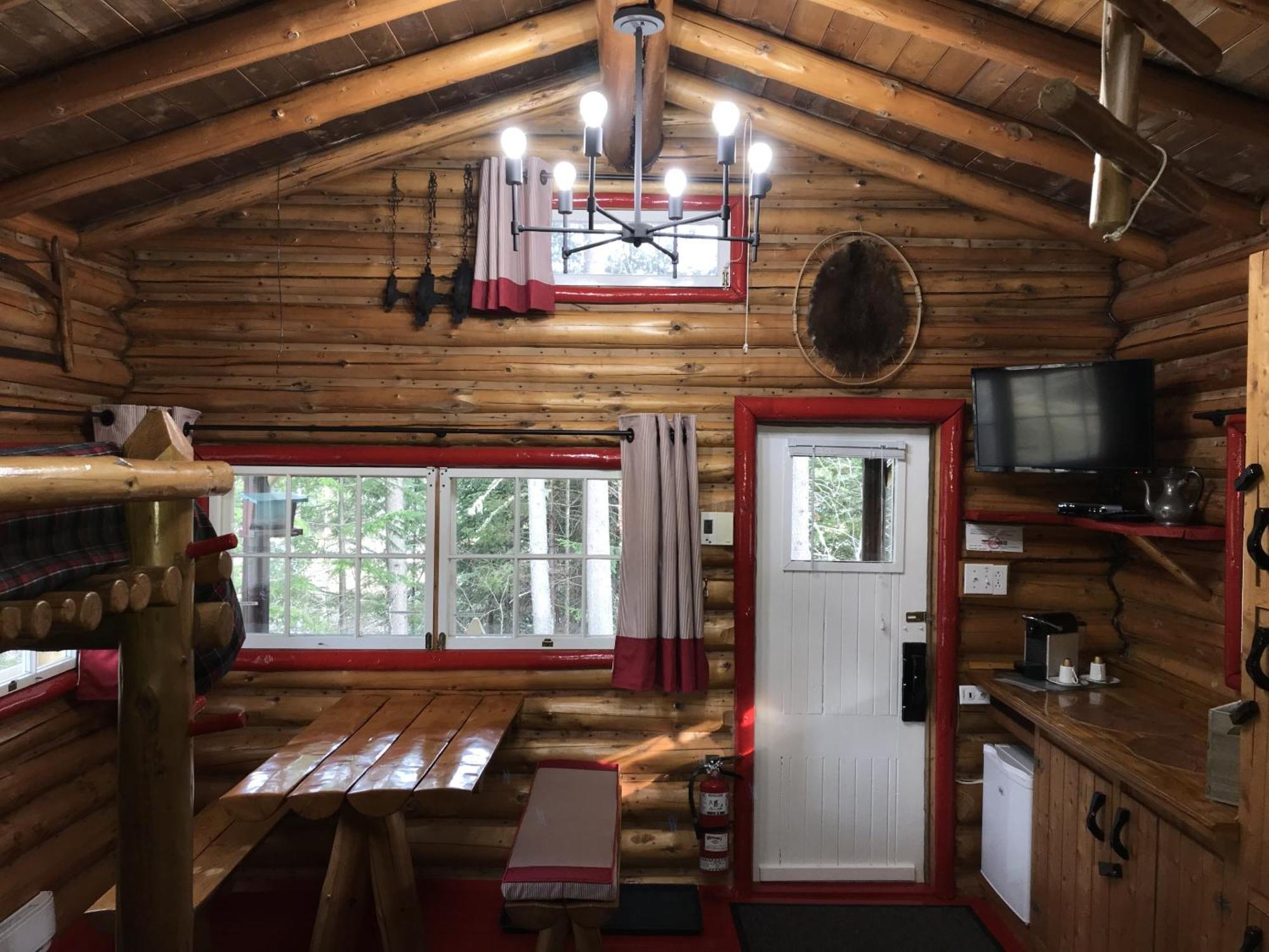 Domaine Le Bostonnais - Le Village En Bois Rond La Tuque Oda fotoğraf