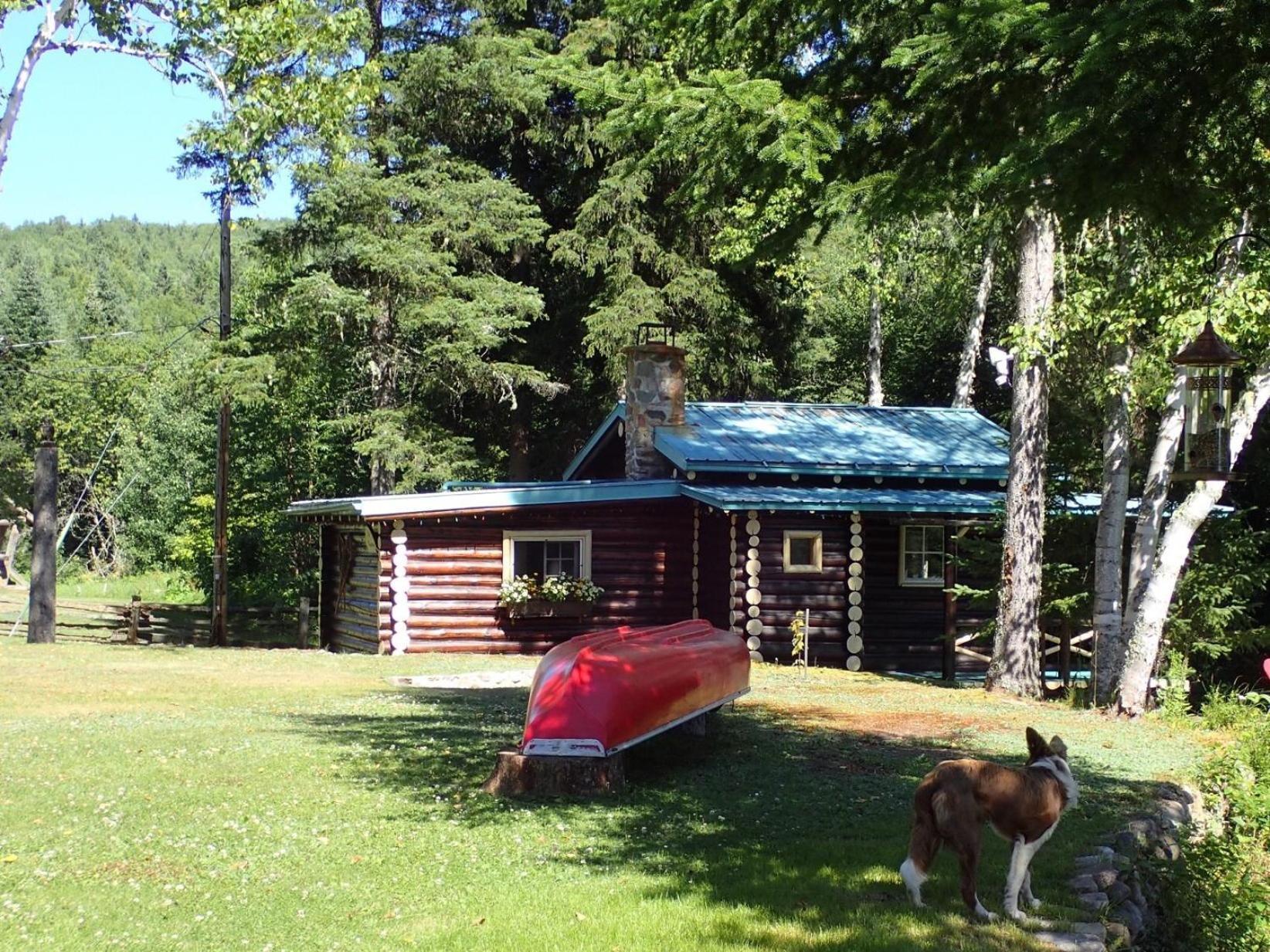 Domaine Le Bostonnais - Le Village En Bois Rond La Tuque Oda fotoğraf